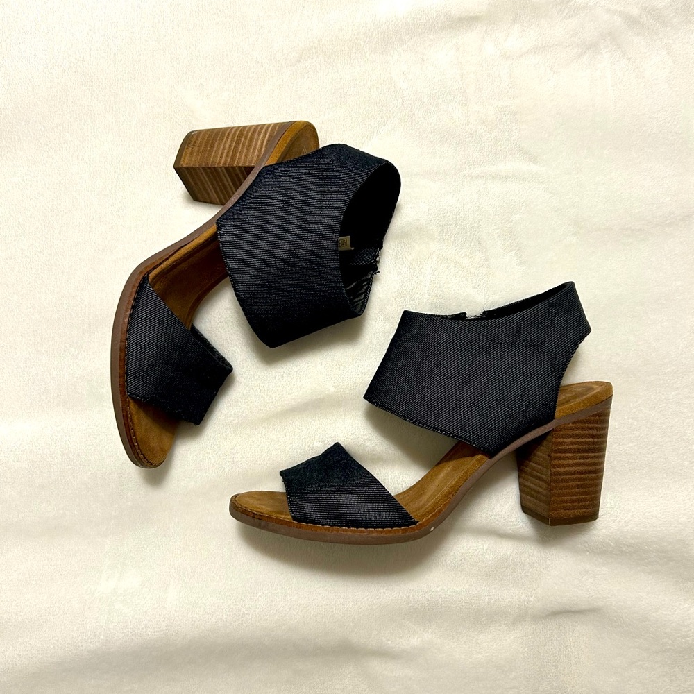 TOMS Majorca Cutout Sandal